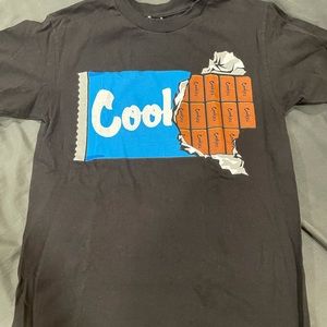 “Cookies” graphic tee.